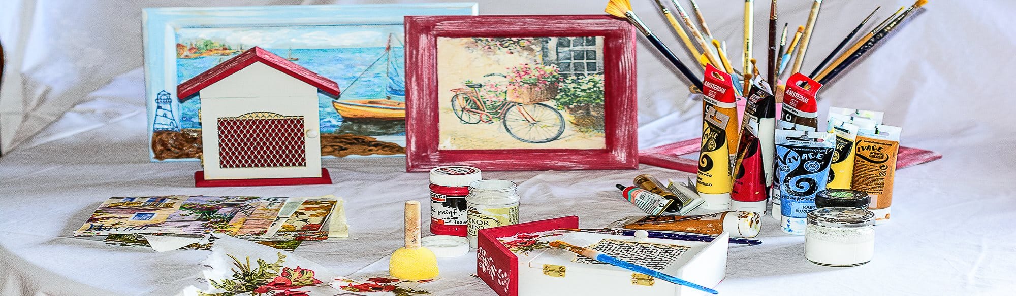 Πινελιές από την Αντωνία. Χειροποίητα διακοσμητικά.