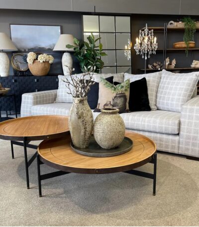 Τραπεζάκι σαλονιού