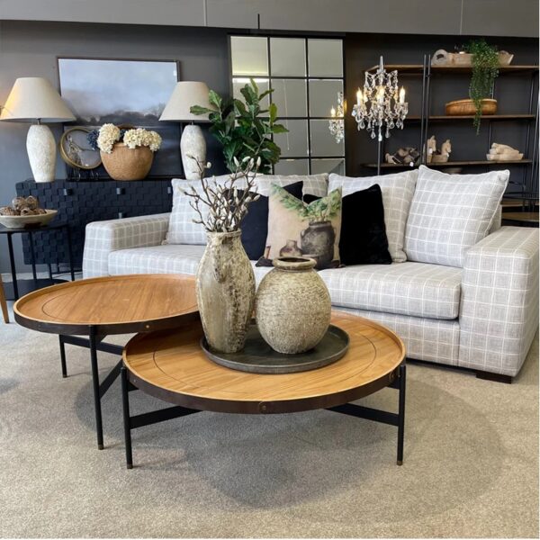 Τραπεζάκι σαλονιού