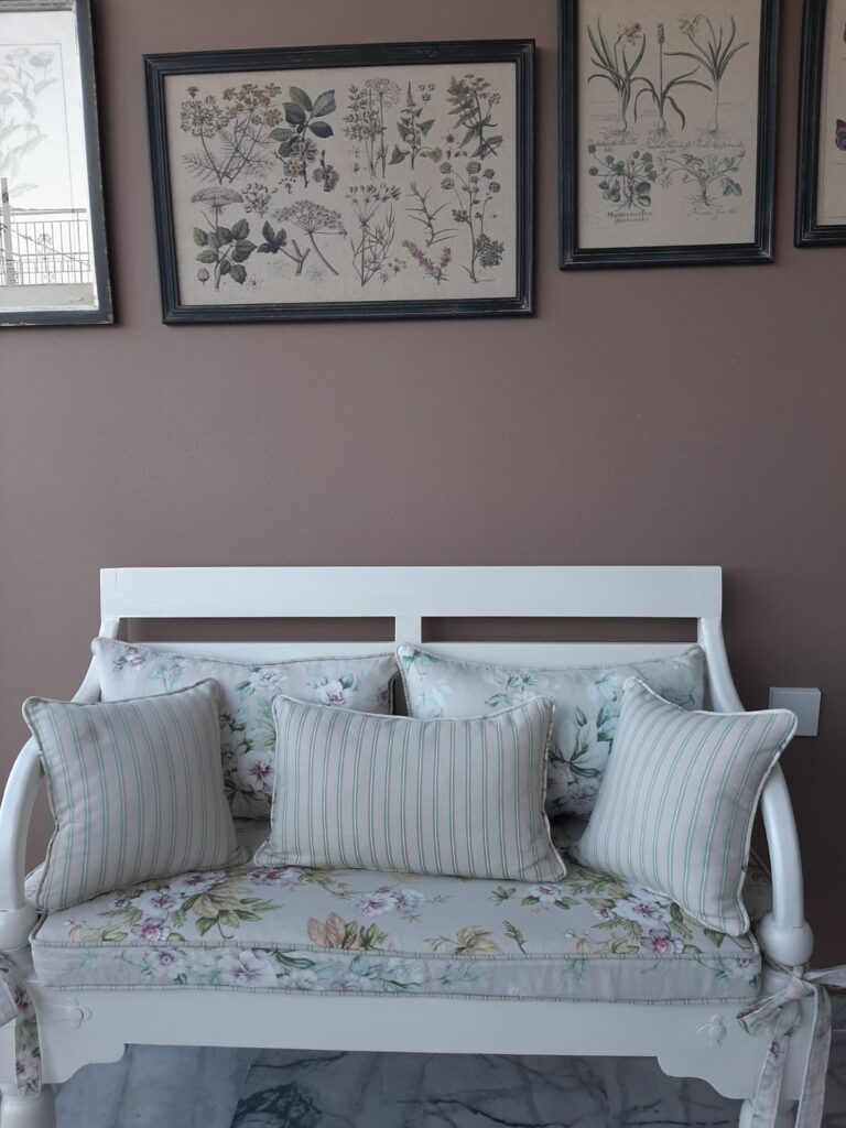 Καναπές στην βεράντα