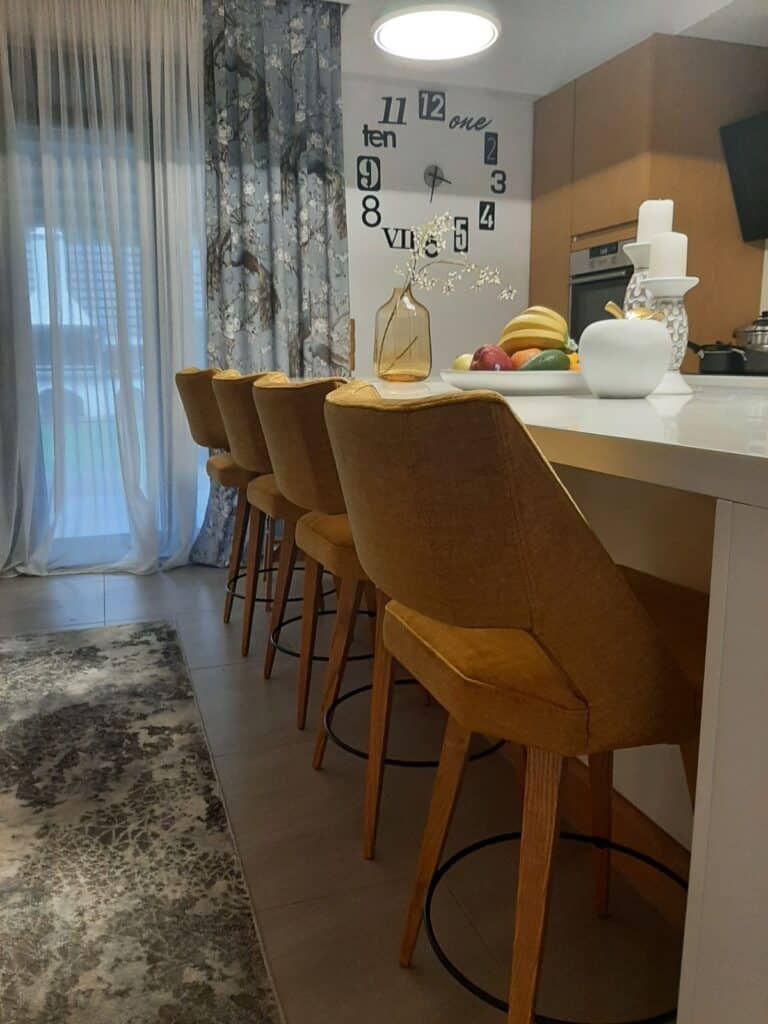 Διακόσμηση εσωτερικού χώρου σαλόνι & κουζίνα