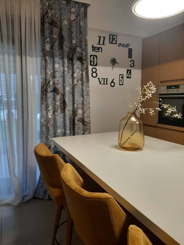 Διακόσμηση εσωτερικού χώρου σαλόνι & κουζίνα