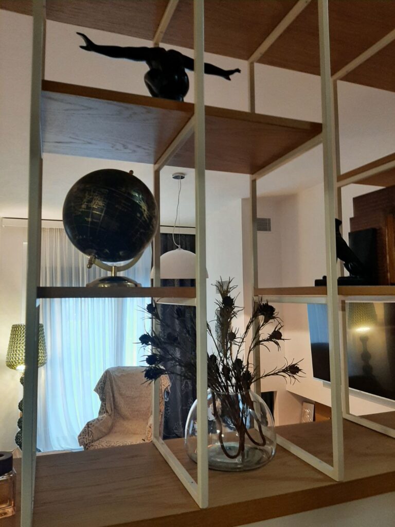 Διακόσμηση εσωτερικού χώρου σαλόνι & κουζίνα