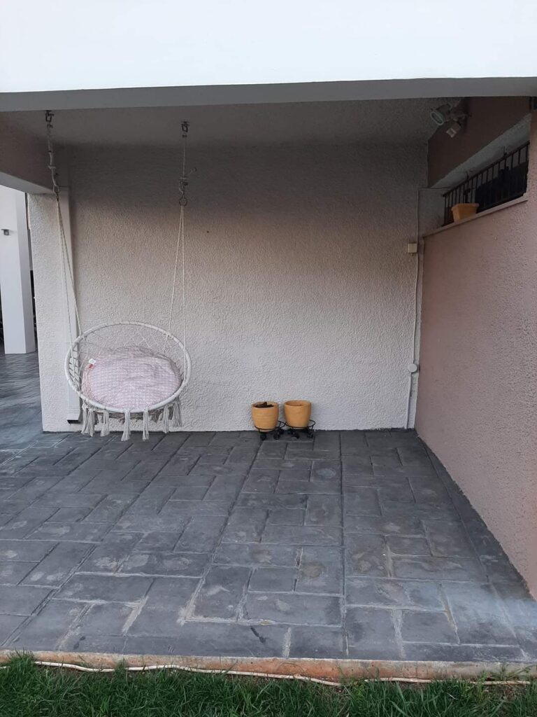 Διακόσμηση γωνιάς κήπου