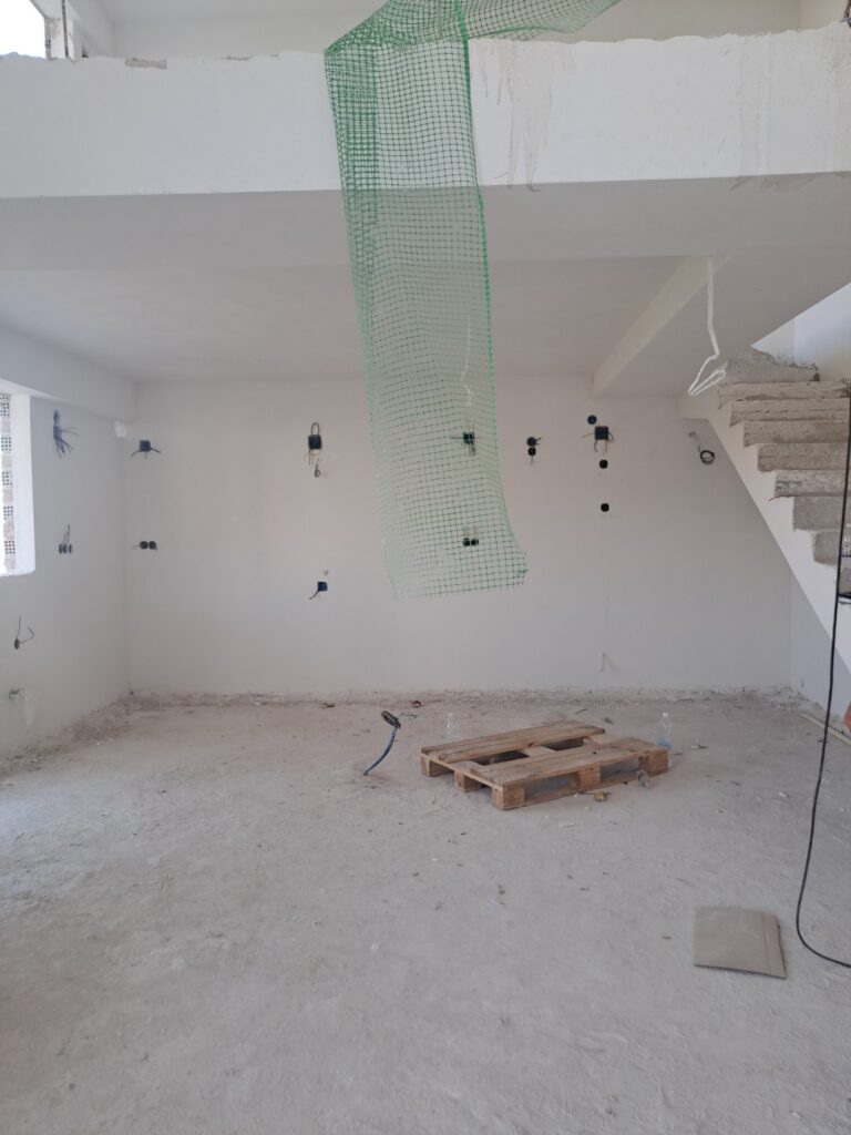 Σκάλα στην κουζίνα