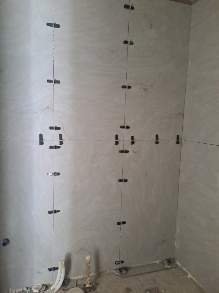 Μπάνιο τοποθέτηση πλακιδίων