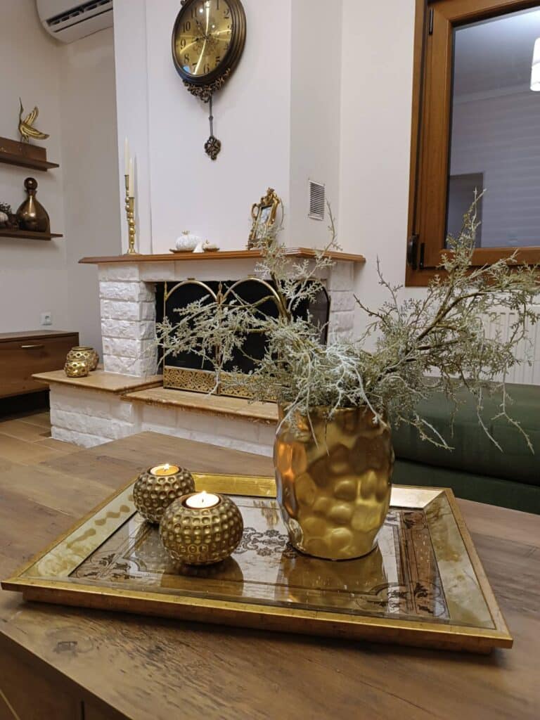 Σαλόνι με τζάκι