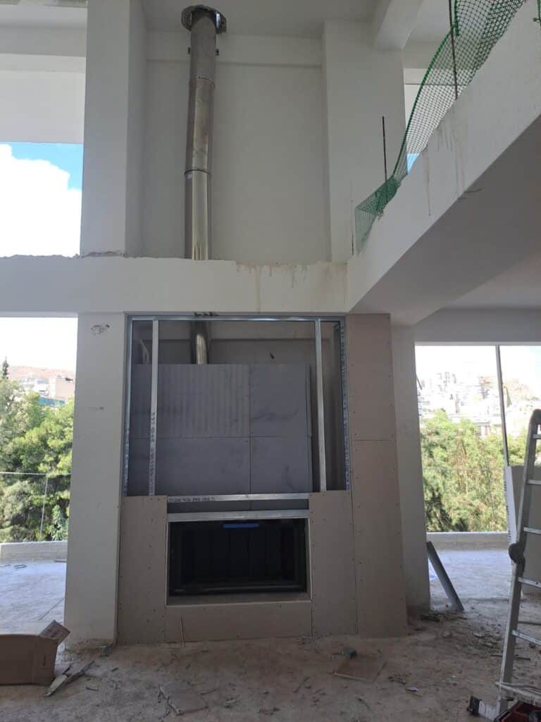 Τζάκι στο σαλόνι