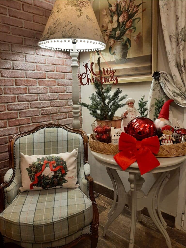 Χριστουγεννιάτικη διακόσμηση καθιστικό