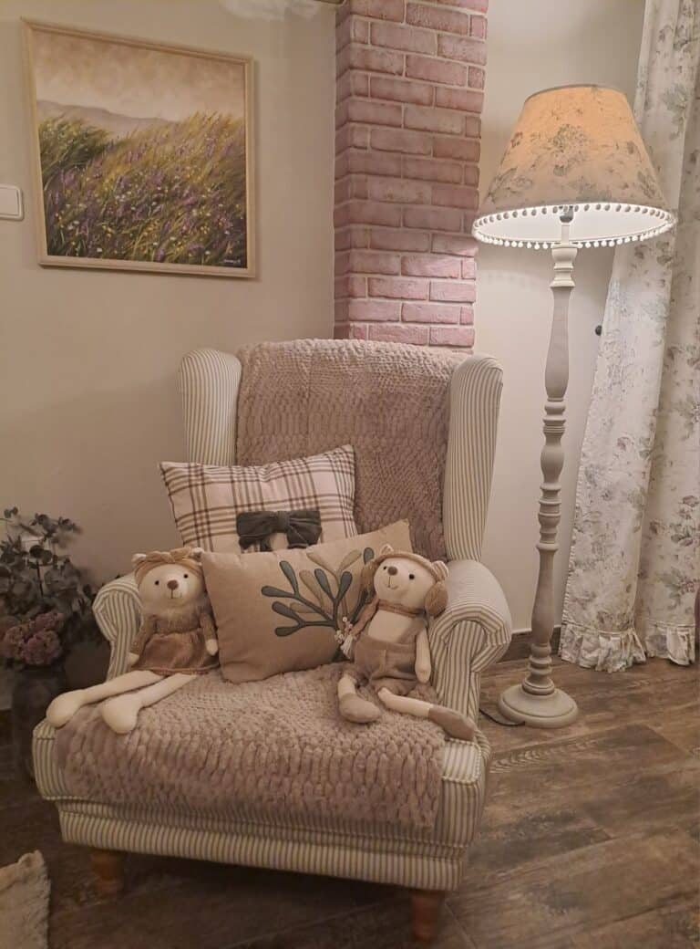 Χριστουγεννιάτικος στολισμός σαλόνι 2024