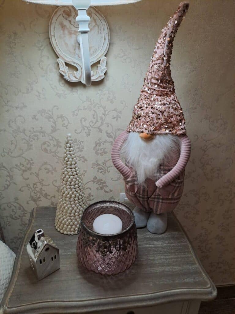 Υπνοδωμάτιο Χριστουγεννιάτικος στολισμός 2024