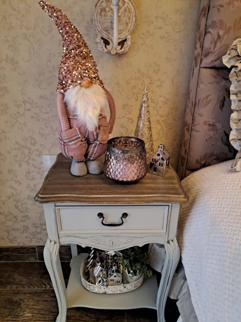 Υπνοδωμάτιο Χριστουγεννιάτικος στολισμός 2024