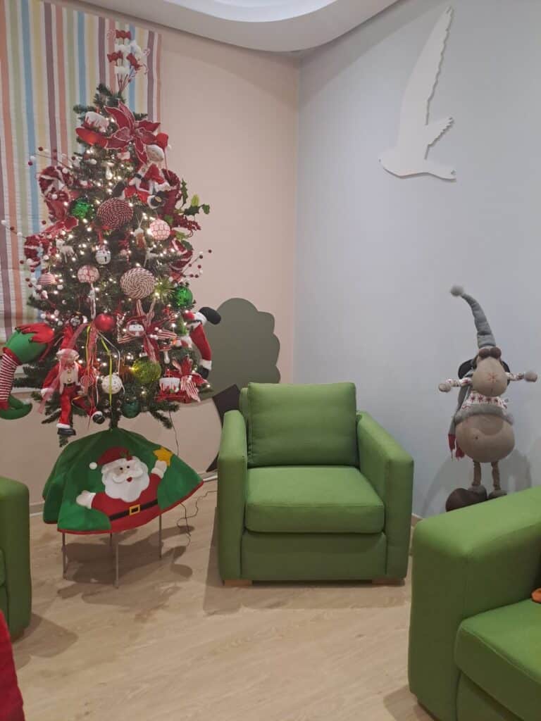 Ιατρείο Χριστουγεννιάτικος στολισμός 2024